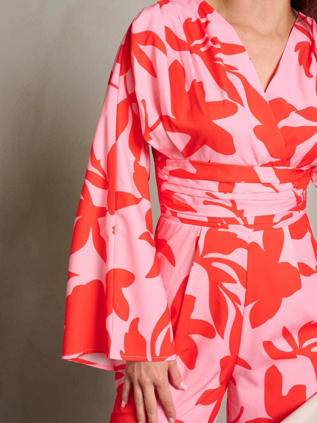 Jumpsuit Rosado Floral Manga Larga y de Pierna Ancha