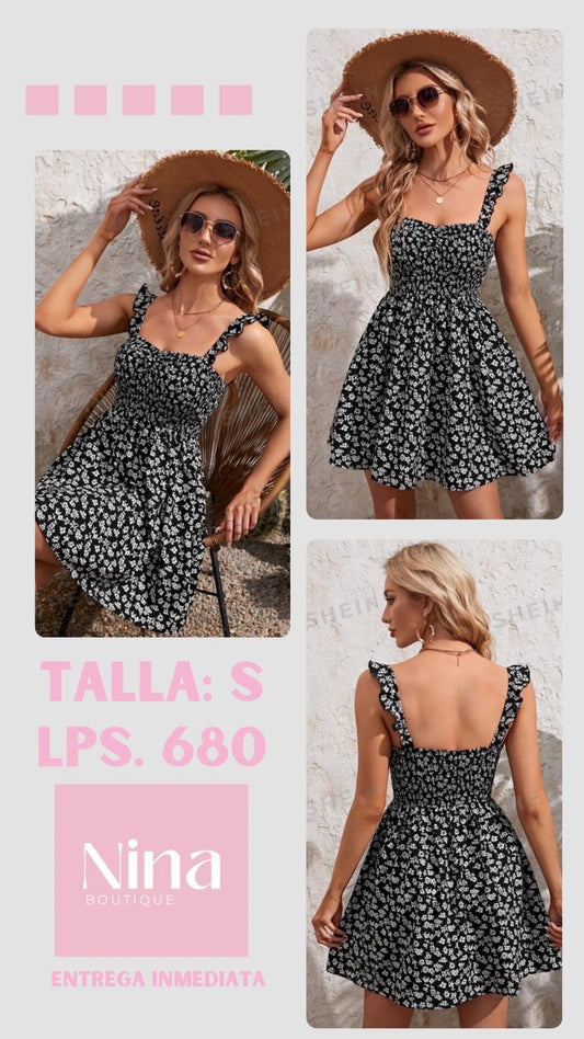 Vestido negro con flores blancas