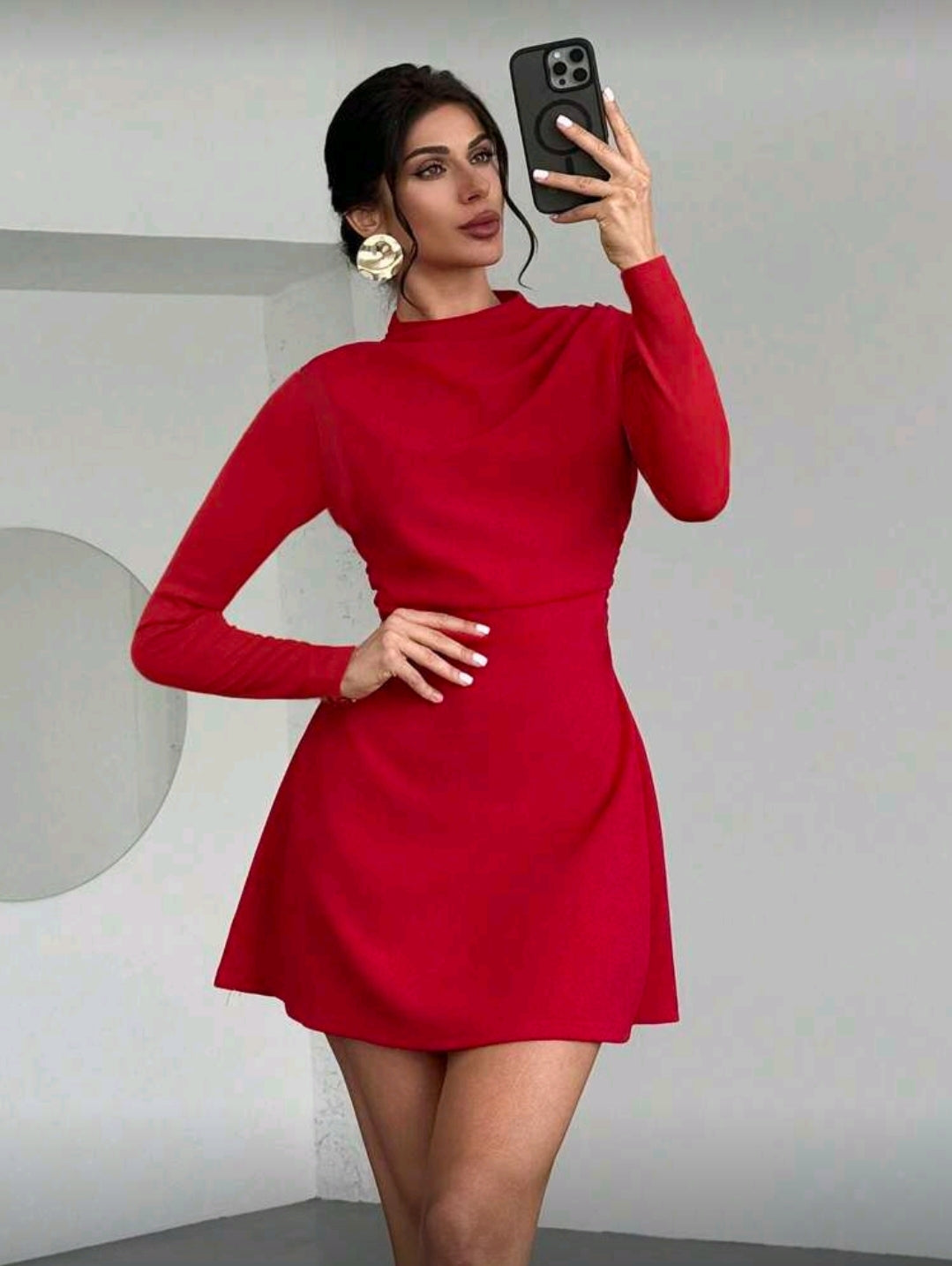 Vestido Rojo Corto de Mangas Largas