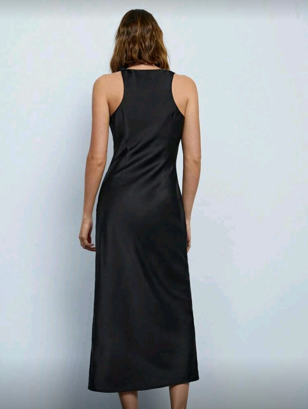 Vestido negro Midi de Satin con Cuello Fruncido