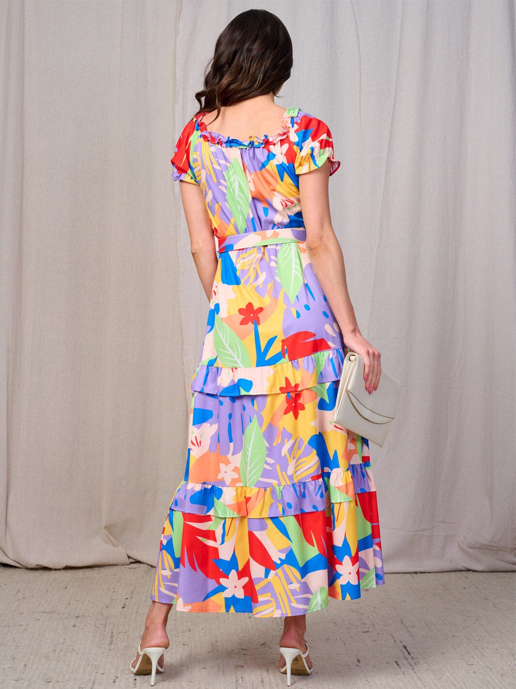 Vestido maxi manga corta de capas y con cinturón