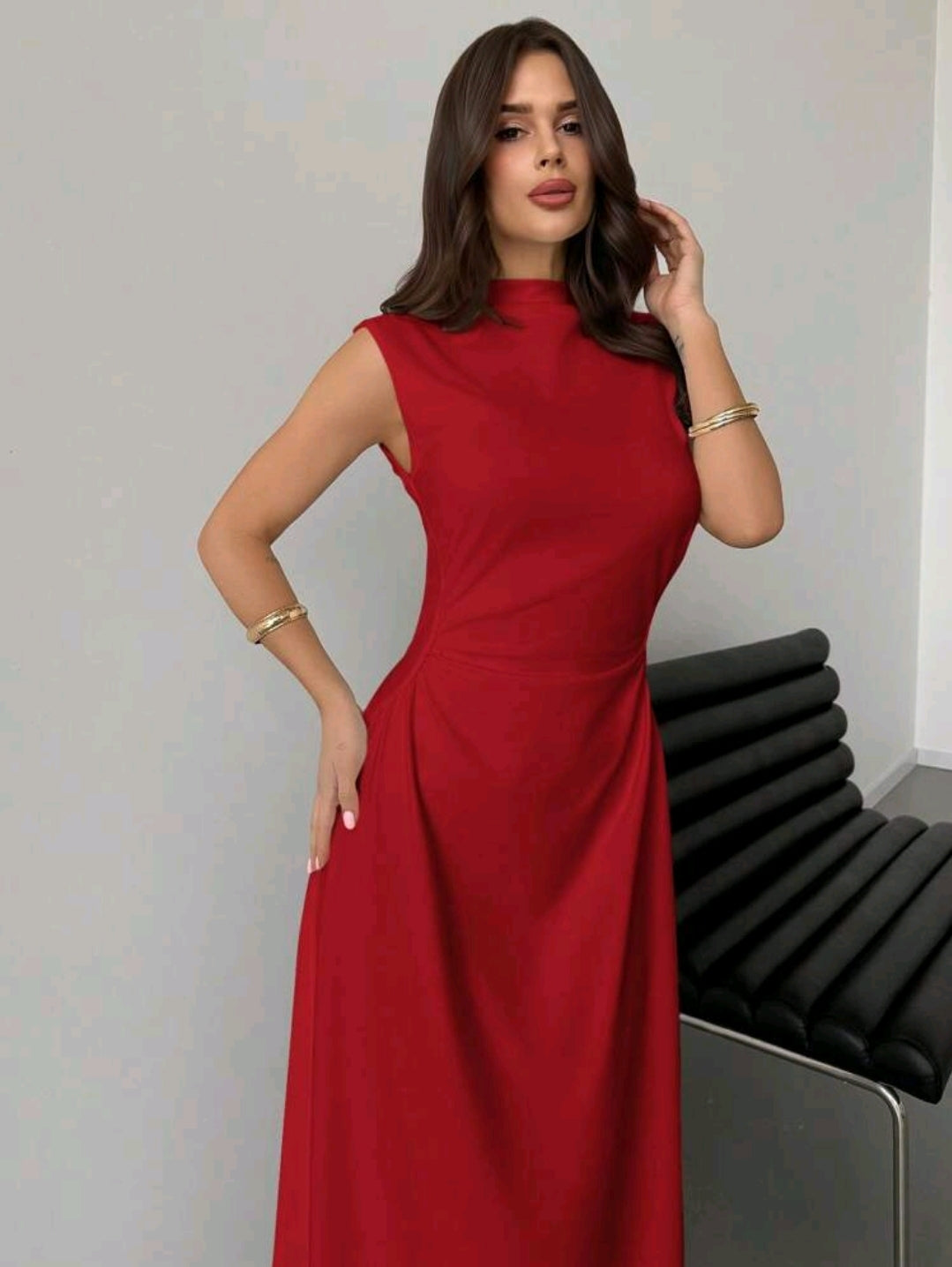 Vestido maxi rojo plisado