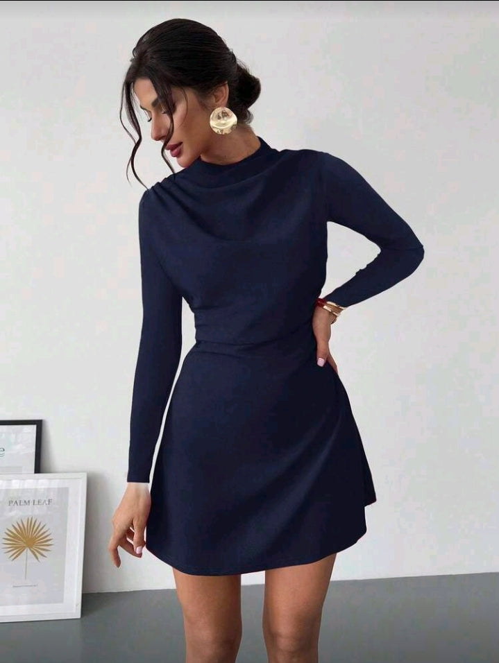 Vestido corto azul oscuro manga larga