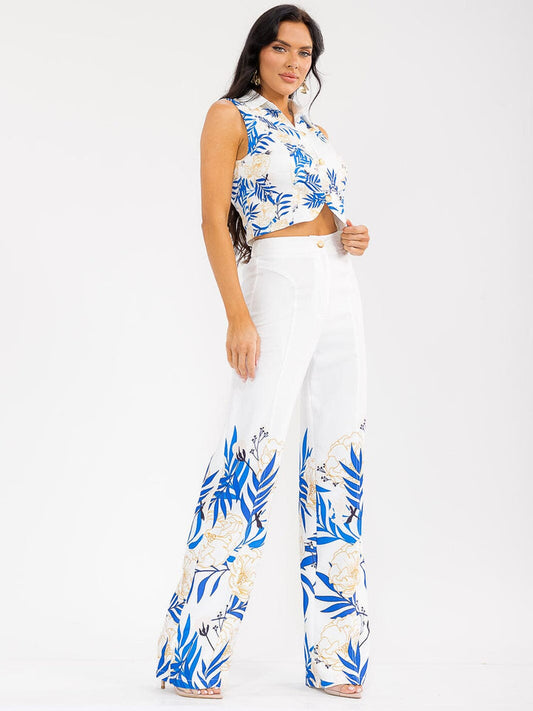 Conjunto blanco y azul floral de 2 piezas: top corto sin mangas para mujer + pantalón con cierre de botones y estampado floral.
