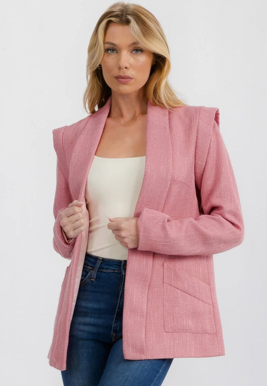 Blazer Rosado con Hombros Detallados