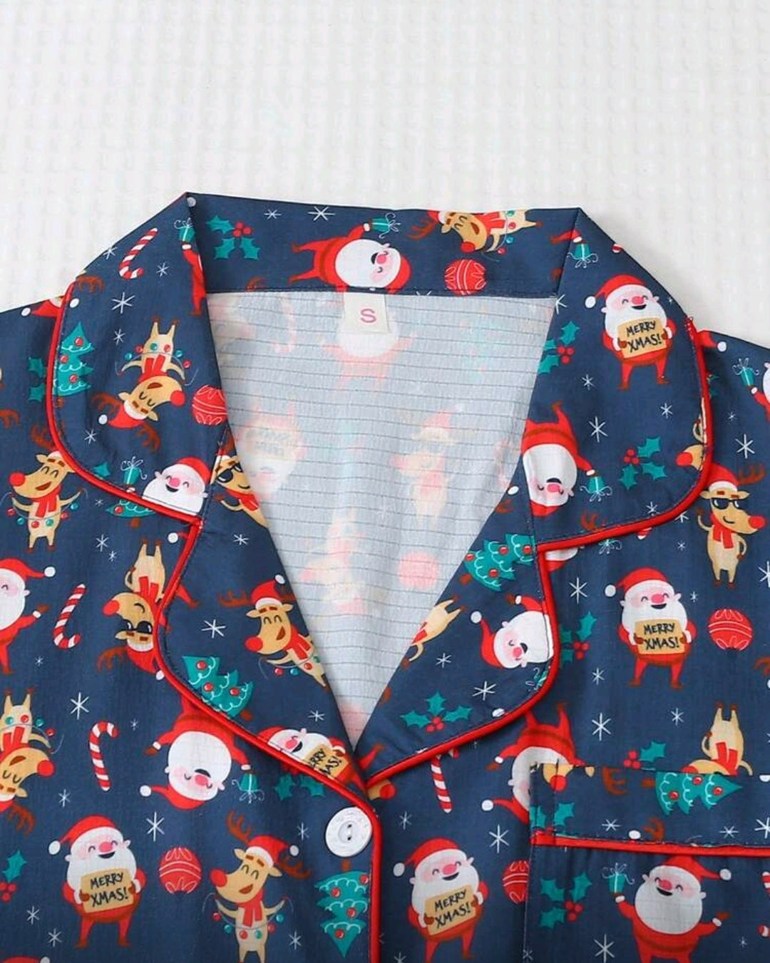 Set de pijama navideña de camisa de botones y short