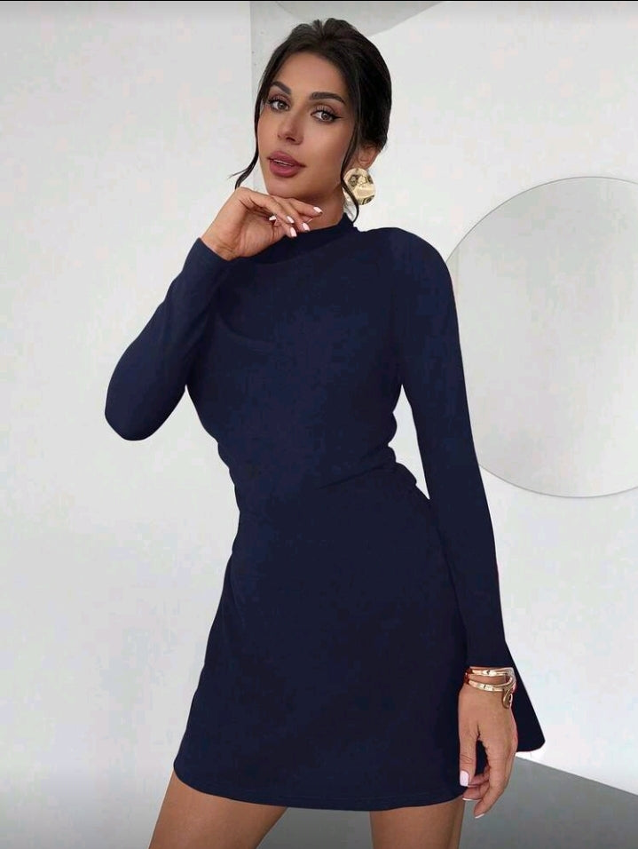 Vestido corto azul oscuro manga larga