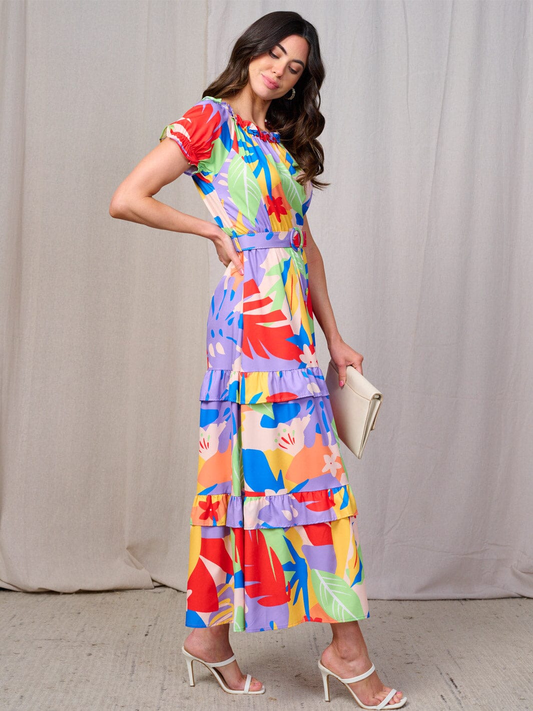 Vestido maxi manga corta de capas y con cinturón