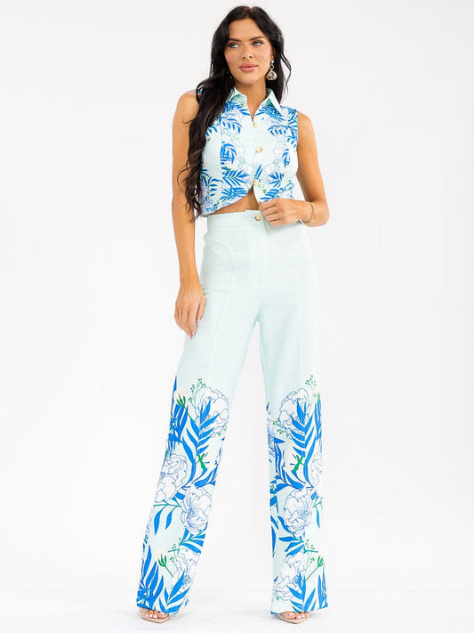 Conjunto color menta con patron floral de chaleco y pantalón