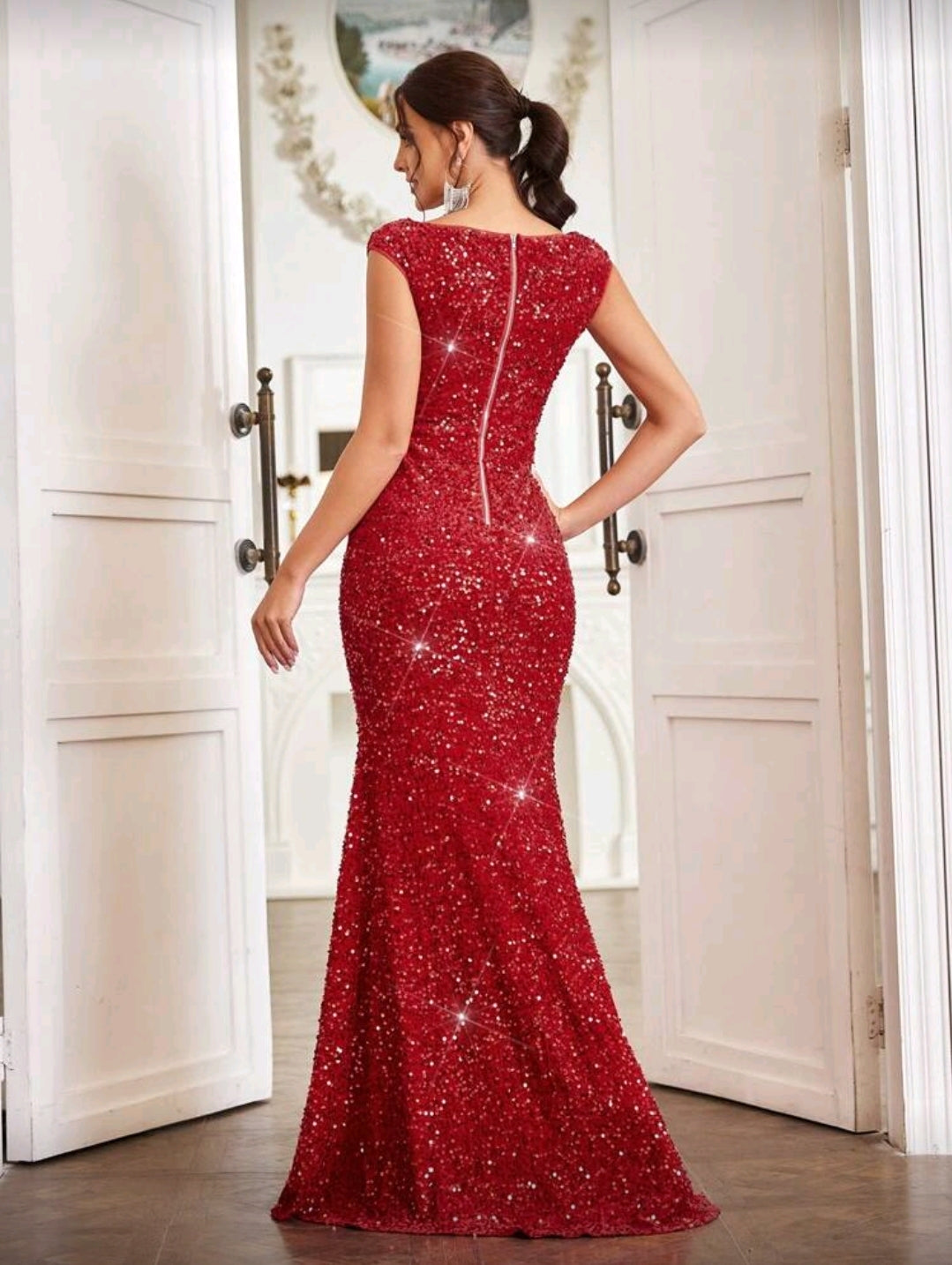 Vestido rojo de cola de sirena