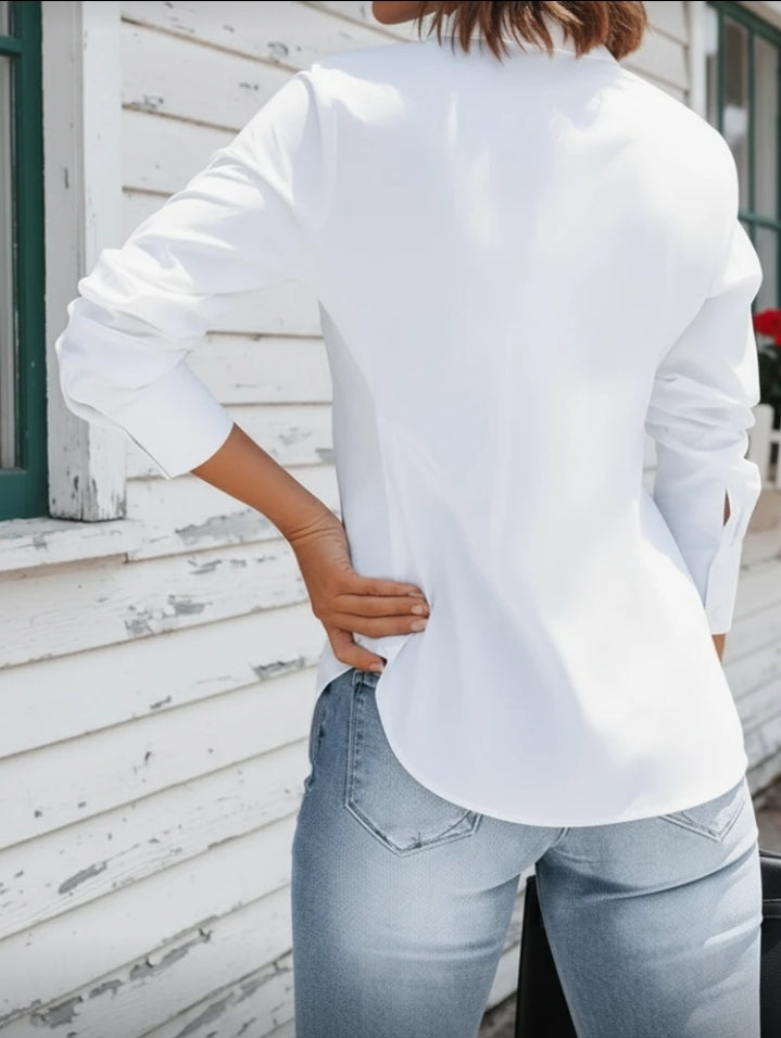 Camisa manga larga blanca con cuello y de botones